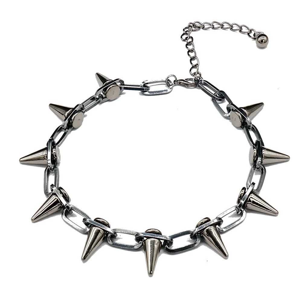 Hip Hop Black Alloy Rivet Men Necklace Punk Metal Choker Neogoth Fashion Jewelry Trendy Accessories V251022