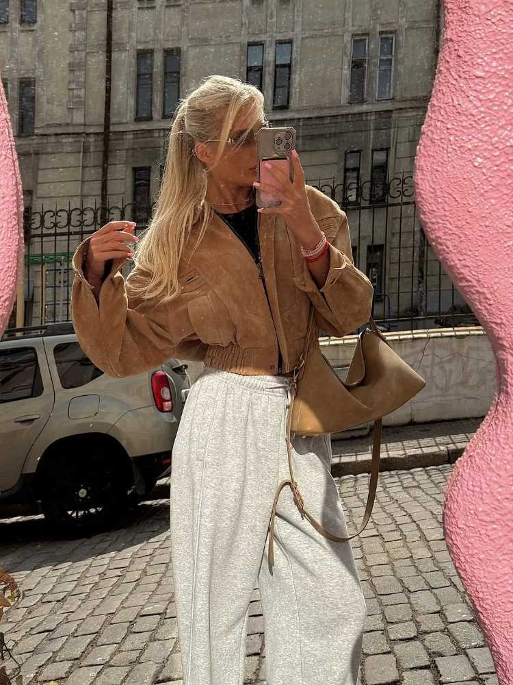 Full Sleeve Zipper Cropped Suede Jacket Women Casual Lapel Pocket Loose Thin Coat 2025 Autumn Lady Highstreet Commute Outwear1 Y251105
