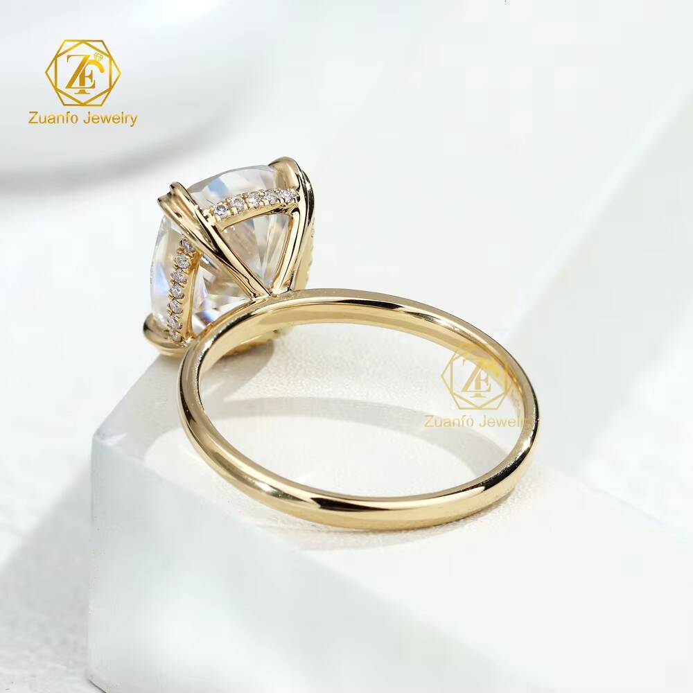 Professional Manufacturers Custom 18K Solid Gold Diamond VVS Moissanite Ring 5ct Long Cushion Shape Custom Jewelry