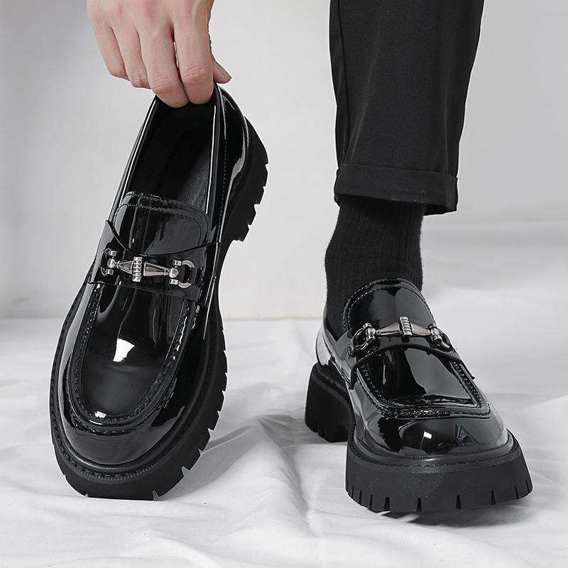 2025 New Thick-Soled Height-Increasing Men's Large Patent Leather Glossy Casual Chunky Heel Loafers Hairstylist Trendy Shoes mens dress shoes
