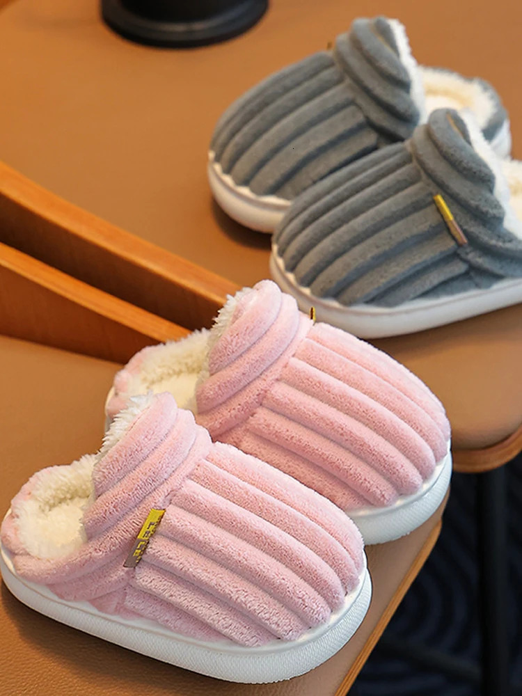 Winter childrens cotton slippers for boys and girls anti slip warm bags parentchild fuzzy plush home baby 251022