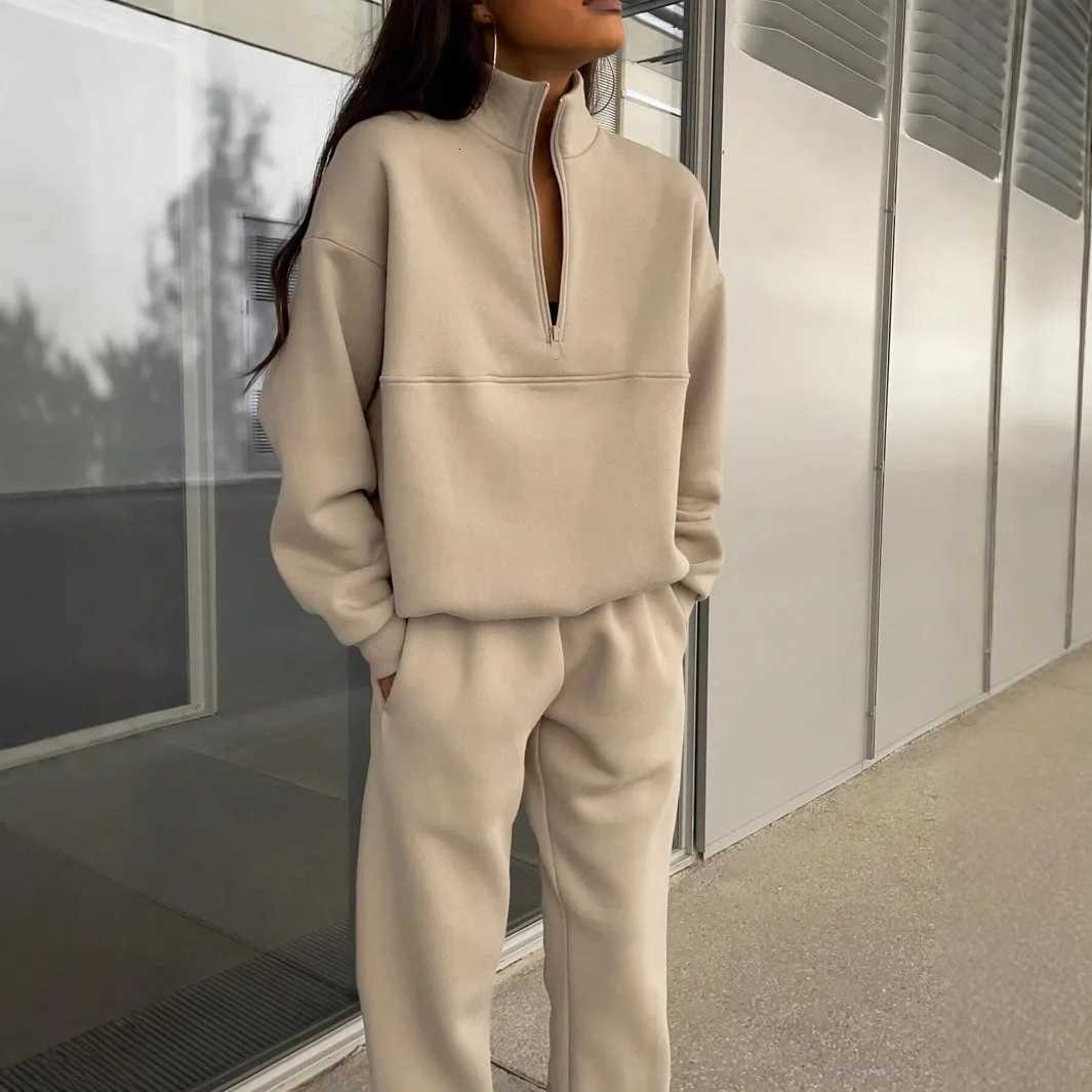 Women Casual Long Sleeve Sweatshirts and Trousers Fleece Two Piece Sets Suit Fashionable Versatile Autumn Winter Streetwear 2pcsT251022