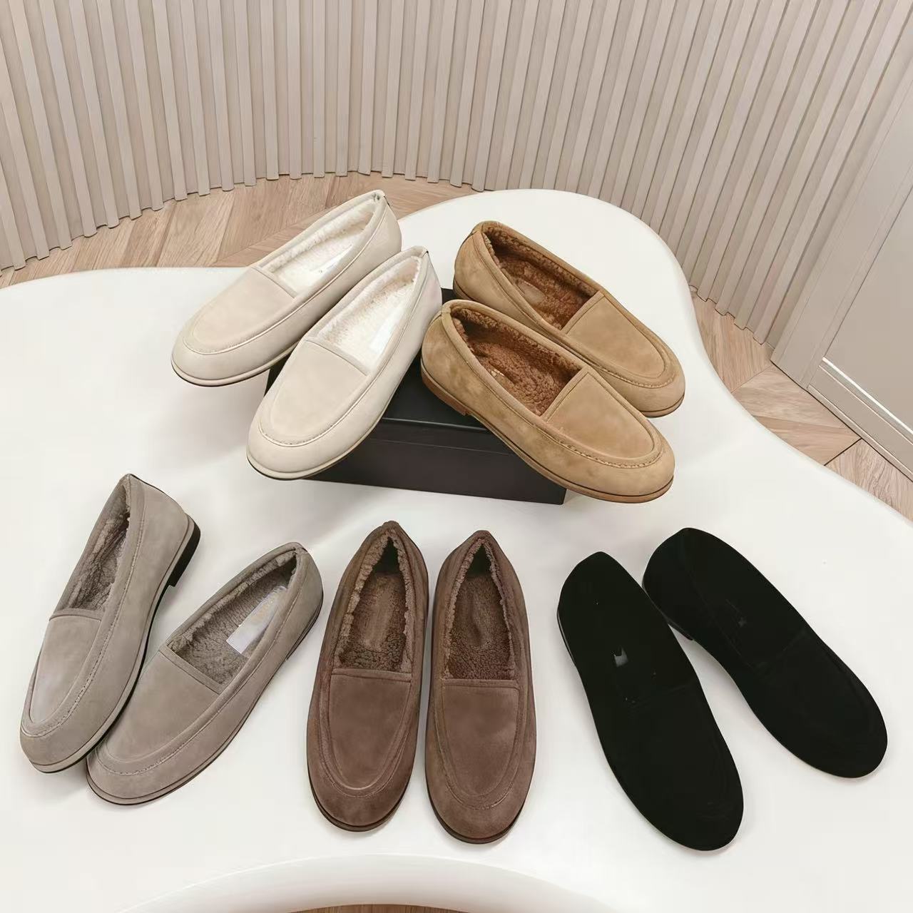 Women Winter Wool Slippers Thick Bottom Faux Fur Furry Fluffy Slides Half Loafer Luxury designer shoes High quality Winter warm Outside suede Solid Color size 34-41