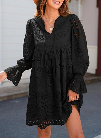 Women's designer fashionable tassel casual dress V-neck long sleeved A-line hollow lace pleated party dress