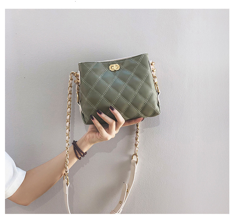 Luxury Brand Designer Bag 2021 New Trendy Bag, Autumn Winter New Woolen Women's Bag, Fashion Chain Ins Crossbody Bucket Bag