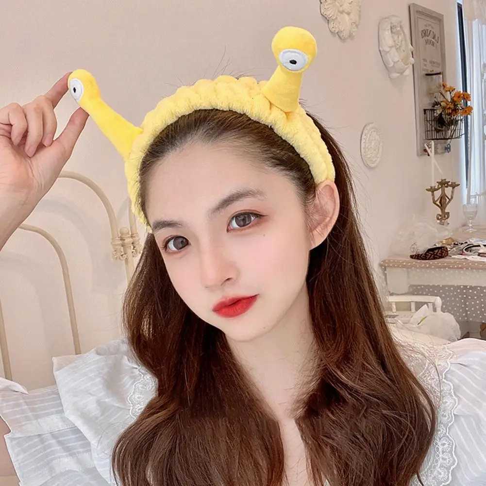 Cartoon Big Eye Snail Headband For Washing Face Cute Elastic Snail Makeup Hair Band Soft Coral Fleece Hairbands For Women Girls V251022