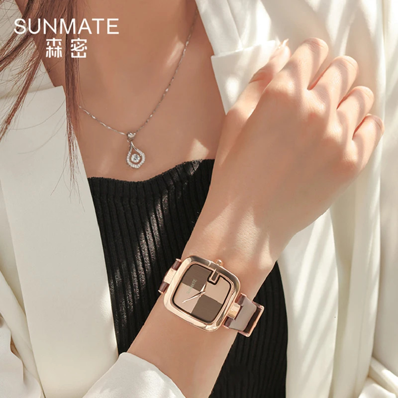 Elegant Ultrathin Nordic Minimalist Style Quartz Movement Womens Watch with Fashionable Genuine Leather Strap and Gift Box 251027