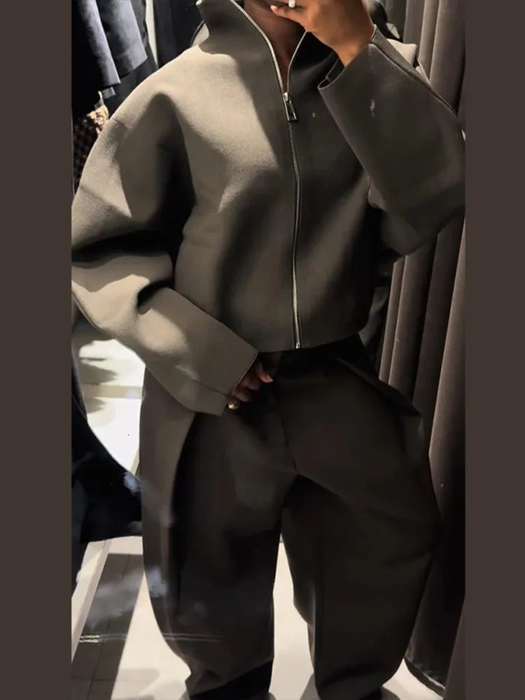 Olive Green Womens Short Coat High Neck Full Sleeve Zipper Up Oversized Cropped Jacket Autumn Female Daily Casual Outwear 251106