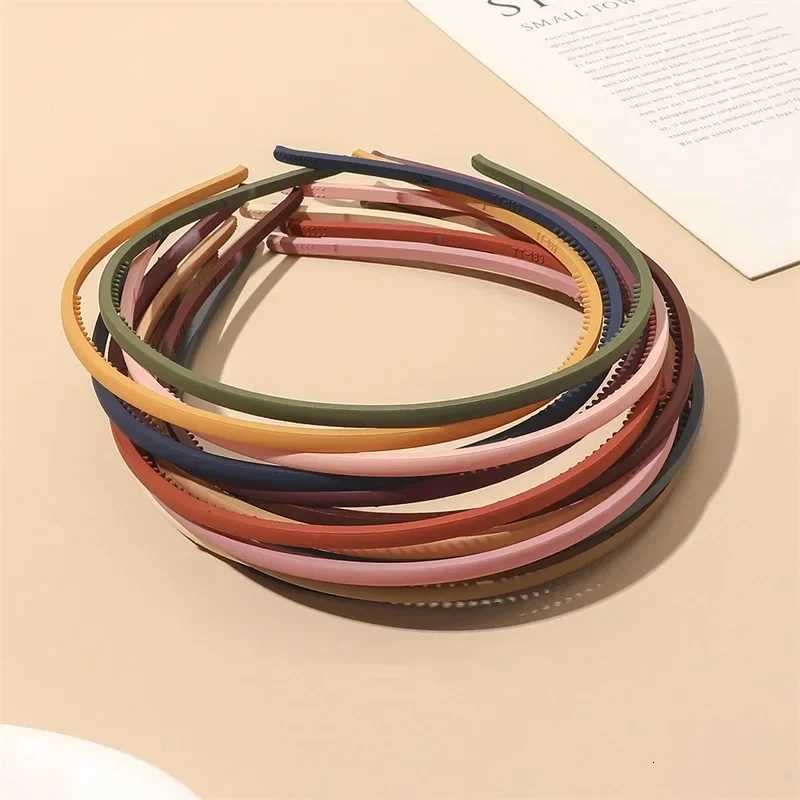 Fashion Hair Band Women Plastic Bezel Elegant Solid Color Thin Edge Toothed Nonslip Hair Hoop Headbands Girls Hair Accessories V251022
