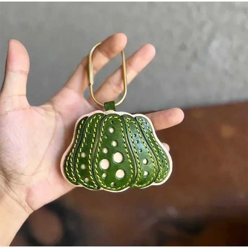 Plant Theme Pumpkin Genuine Leather Bag Charm Keyring Pendant Phone Case Hanging OrnamentSchool Bag Keychain Decor Accessories J251121