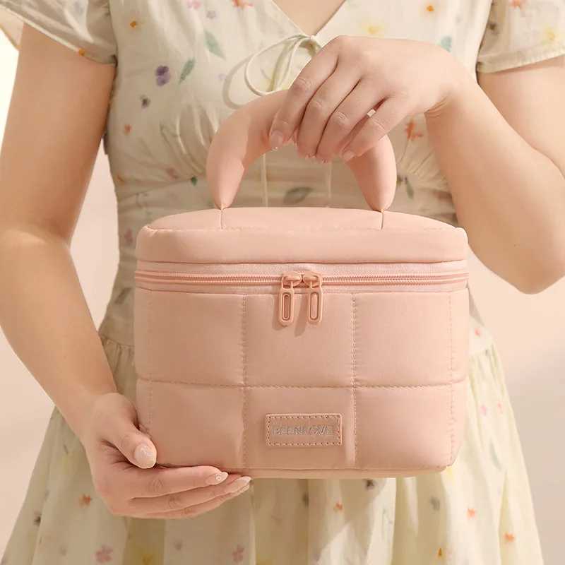 High Capacity Portable Travel Cosmetic Bag Womens Handheld Shower Kit Organizer Waterproof Makeup Brush Storage PouchW251021