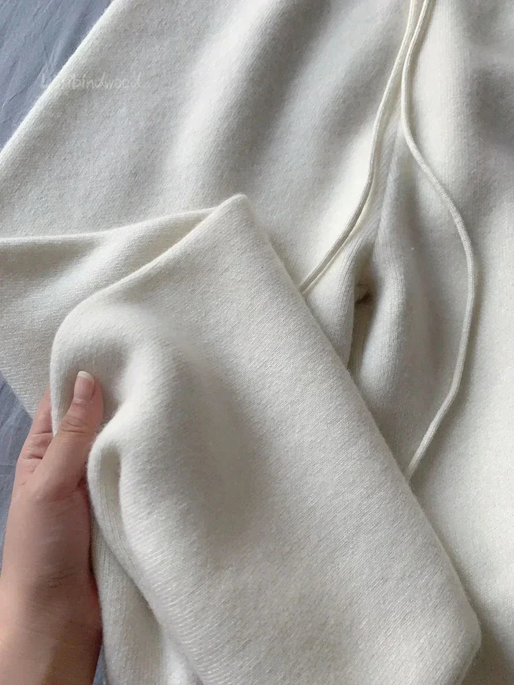 Autumn and Winter Highwaisted Loose Wool Knitted Wideleg Trousers for Women To Wear Straight Leg Wideleg Moped Trousers 251022