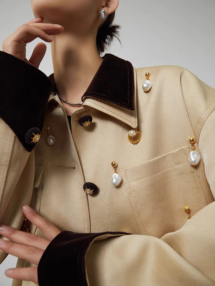 Elegant Women Pearl Embellished Jacket Long Sleeve Button Down Pocket Coat Contrast Collar Vintage Style Outerwear for Ladies251022
