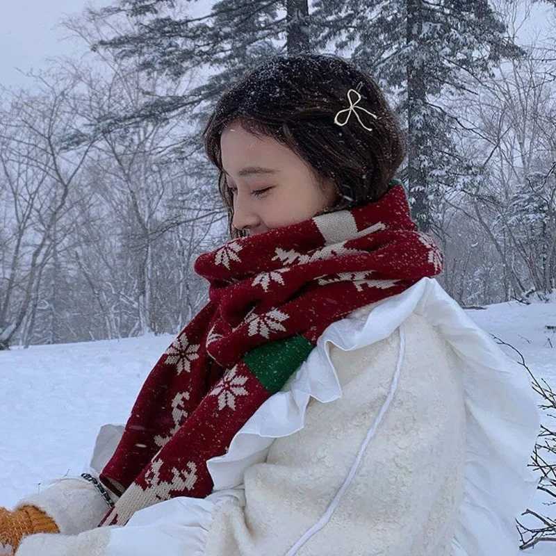 Christmas Scarf Unisex Winter Knitted Scarf Reindeer Christmas Theme Scarves Warm Scarf for Men and Women Christmas Deer Scarf J251022