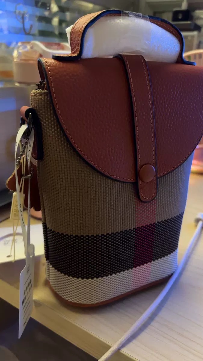 Free shipping Designer Bags Luxury Bag Shoulder Bag Crossbody Purse Tote Luxury Bag Ladies Fashion Mini Bag High Quality Leather Zipper Armpit Bag New