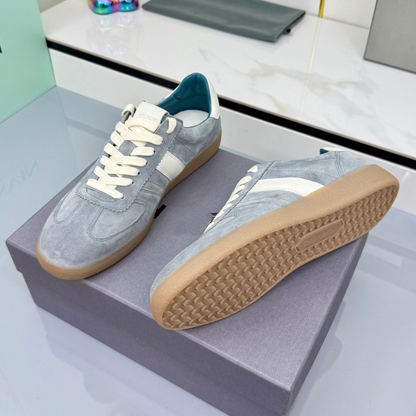 Mens Designer Sneakers Classic shoes High quality branded luxury low top flats Designer Dress shoes suede Leather walk run train Shoes Outdoor casual Dexun shoes 10A