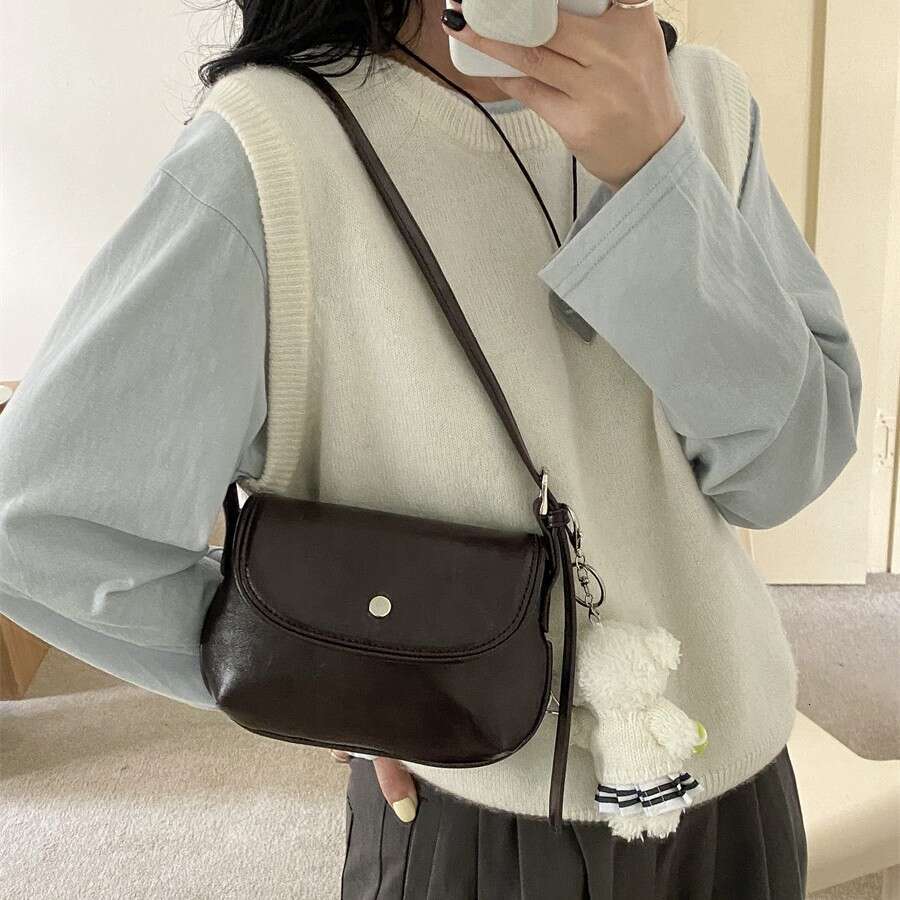 New Fashion Simple Single Shoulder Small Square PU Leather Niche Style Underarm High-End Shell Saddle Bag B5