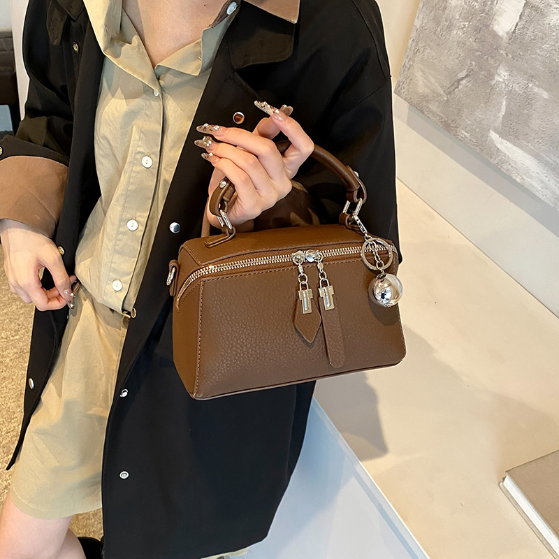 Luxury Brand Designer Bag Fashionable Textured Handbag For Women 2025 New Simple Boston Shoulder Crossbody Small Square Bag