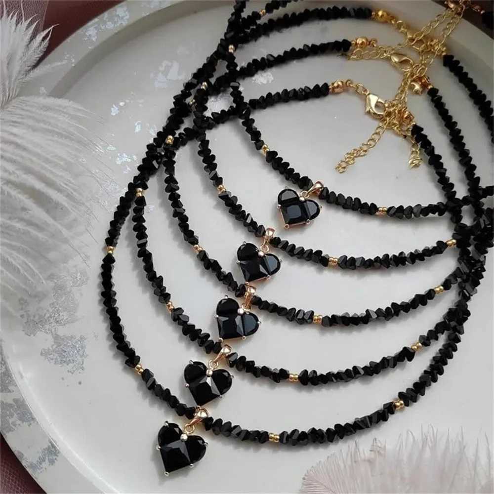 Fashion Vintage Sexy Zircon Heart Pendant Necklace For Women Female Boho Geometric Baroque Transparent Crystal Chain Jewelry V251022