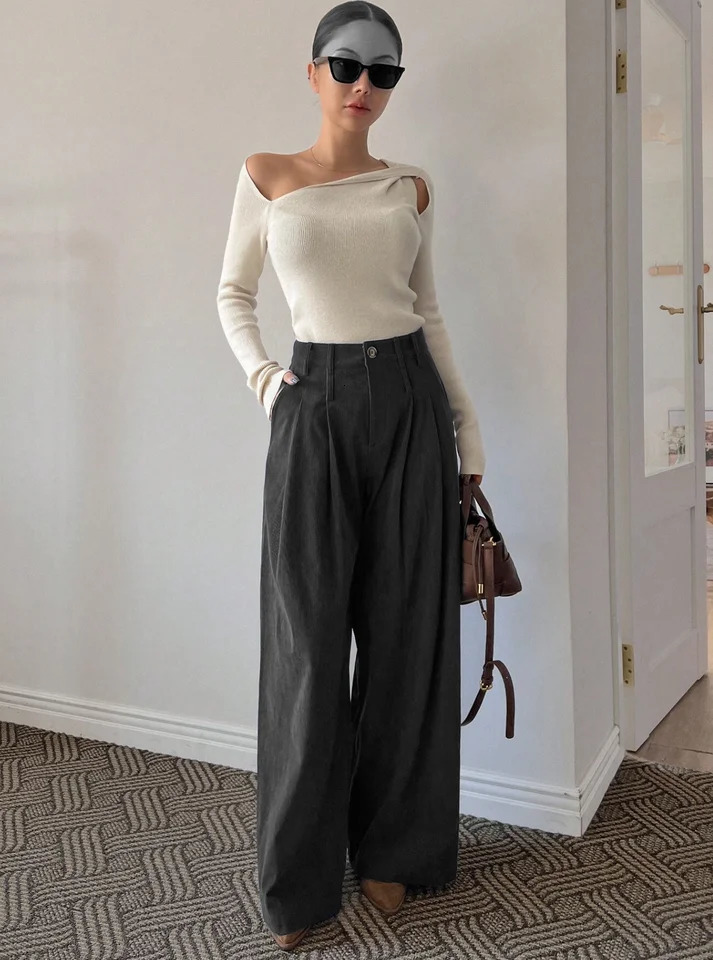 Womens vacation elegant and fashionable autumn winter corduroy fabric outdoor sports slimming versatile pants without belt 251017