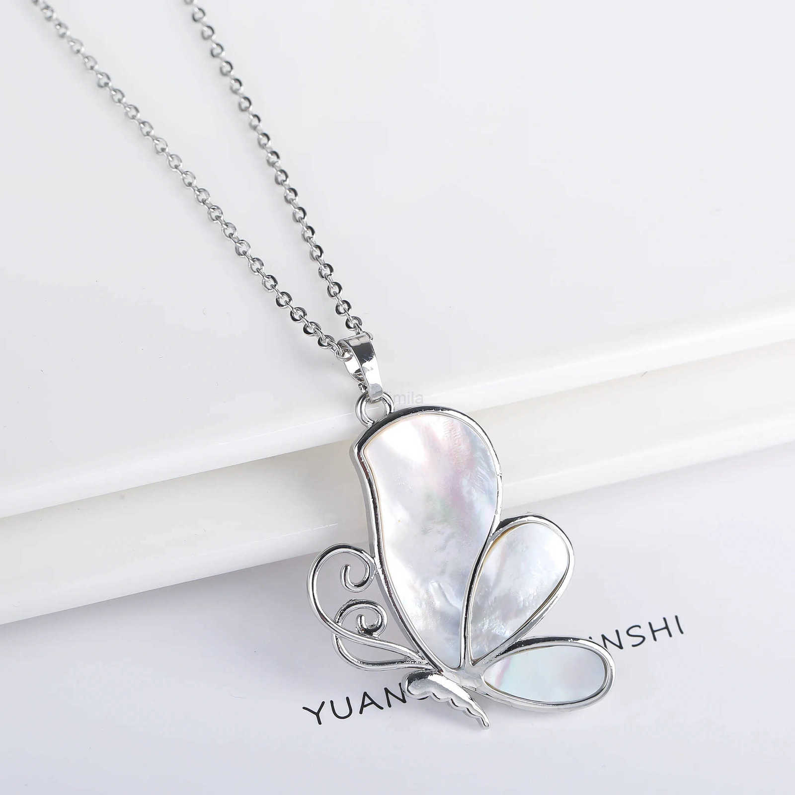 New Creative Natural Shell Design Insect Butterfly Dragonfly Pendant Necklace Personalized For Woman Party Vintage Jewelry Gift U251022
