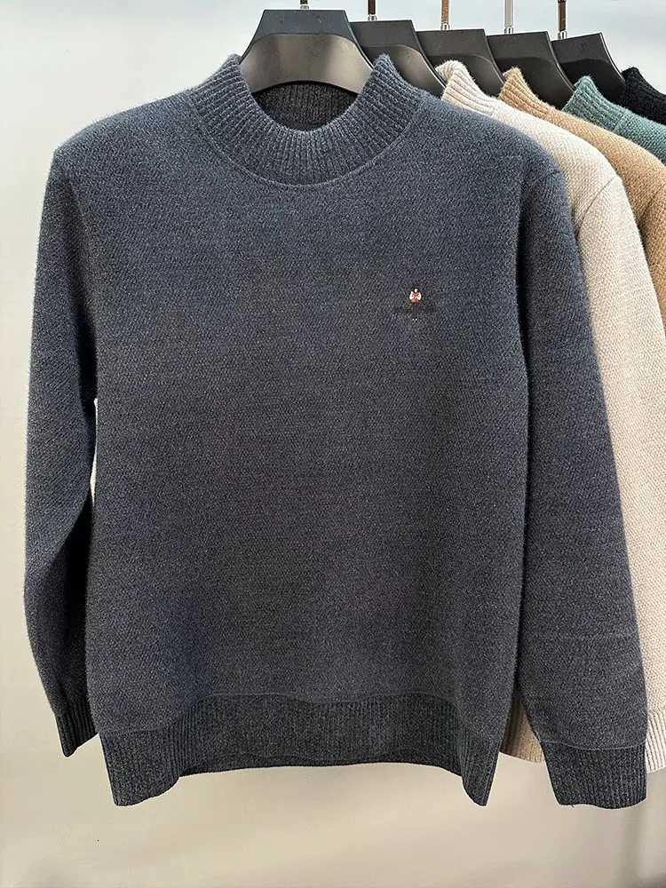High quality mens round neck knitted sweater autumn winter fashionable cartoon exquisite embroidery design top warm pulloverXJ251022