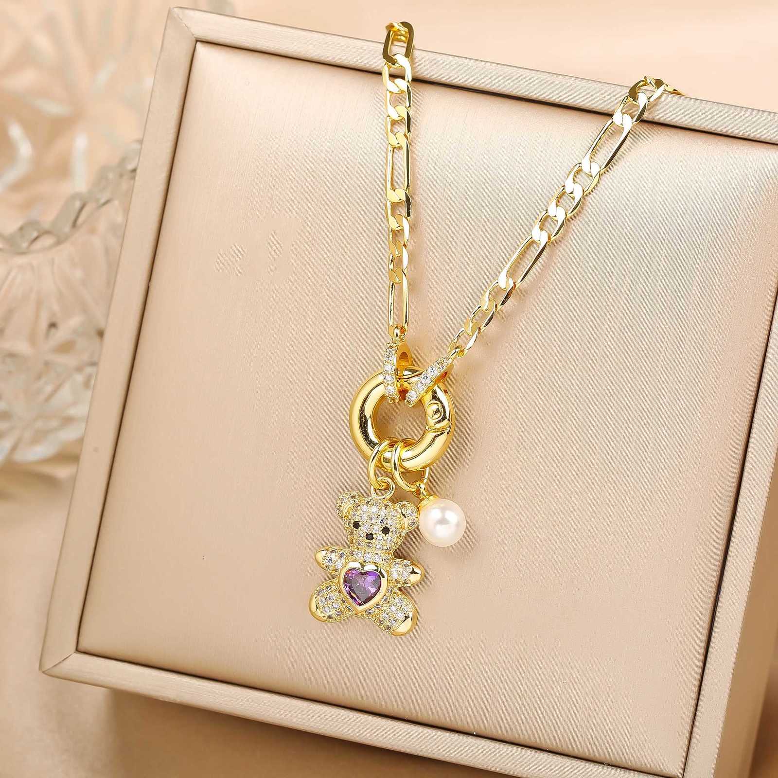 High Quality Shiny Crystal Zirconia Animal Cute Bear Pendant Necklace Choker for Woman Girl Holiday Lock Bone Chain Jewelry Gift V251022