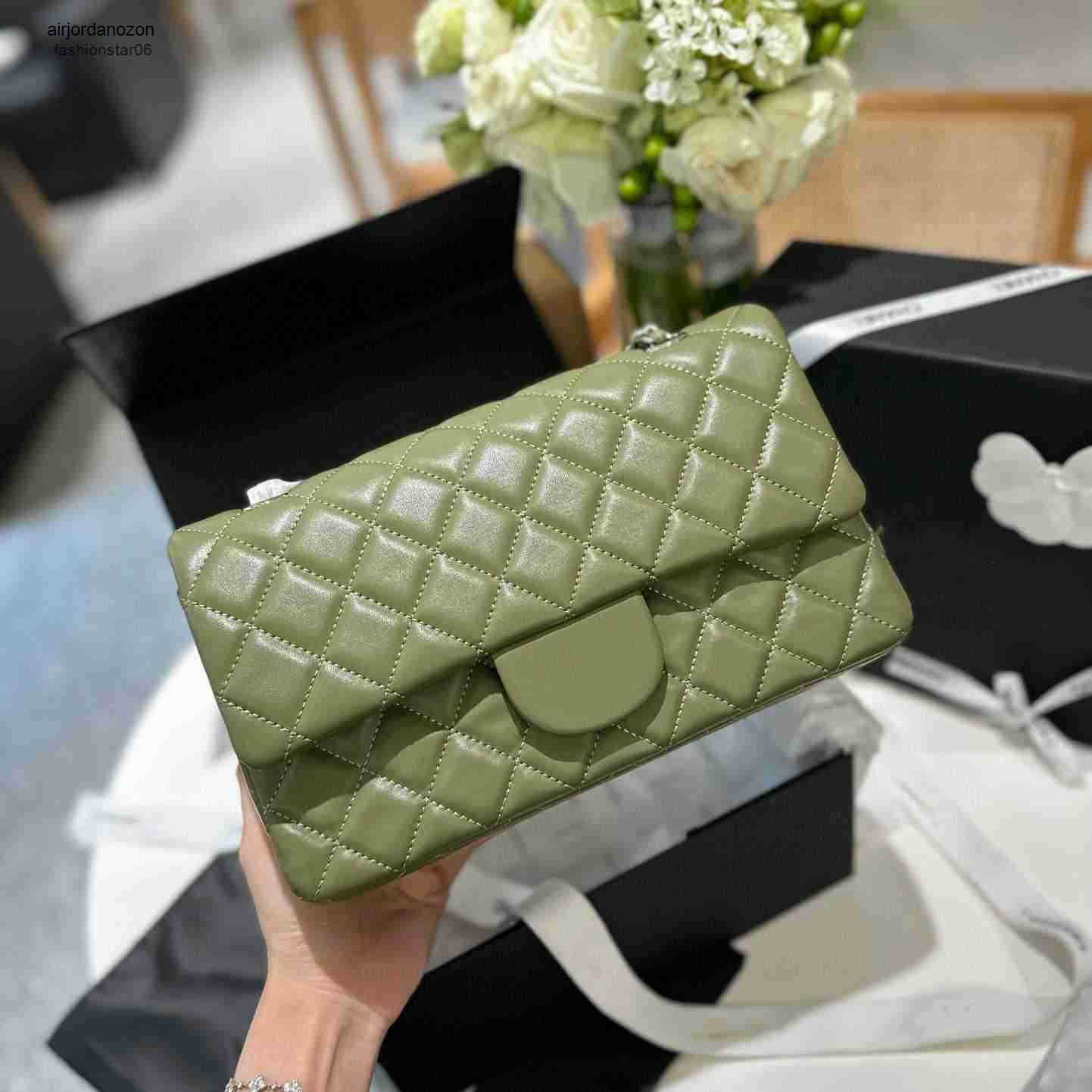 Evening Bags Woc Bag Designer Purchasing Womens Bag Classic Fashion Genuine Leather Dia Grid Bag Chain Shoulder Crossbody Classic Dia Grid Bag Handbag 298 totes bag