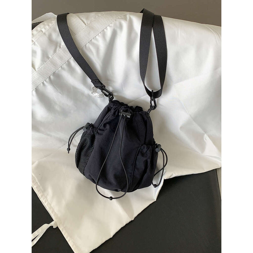 New Bucket Drawstring Pleated Nylon Casual Versatile Summer Shoulder For Women Niche Korean Style Crossbody Small Bag B5