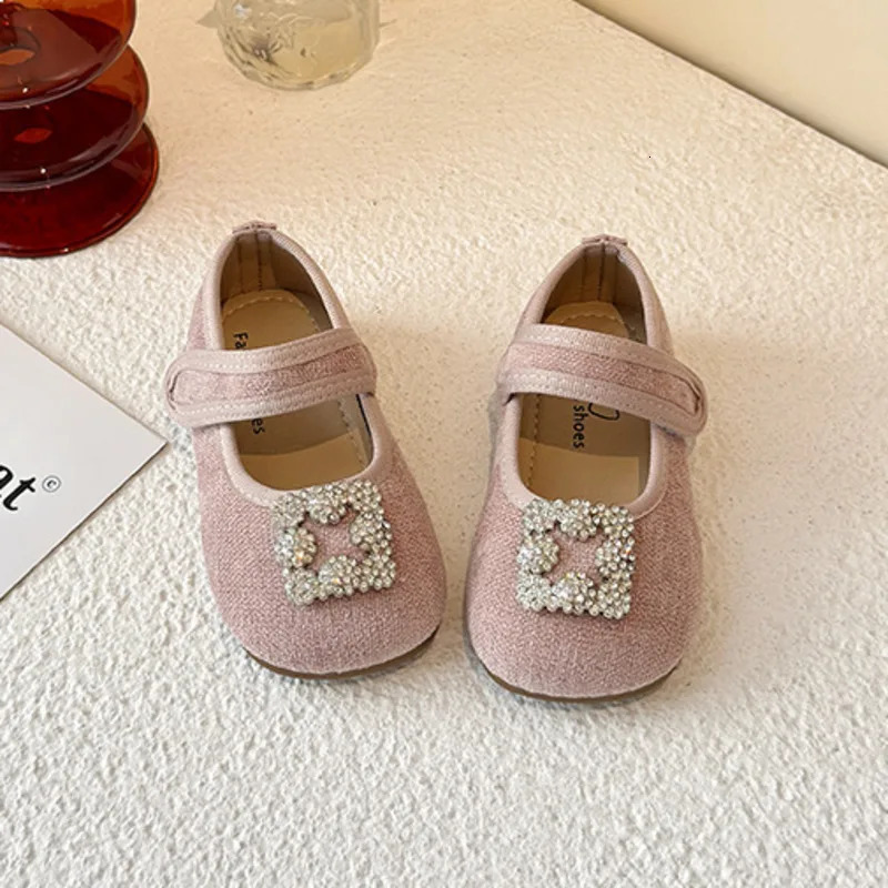 Crystal Girls Princess Shoes PU Solid Hook Loop Soft Toddler Children Fashion Shoes 2025 Non Slip Shallow Kids Flats Shoes 251021
