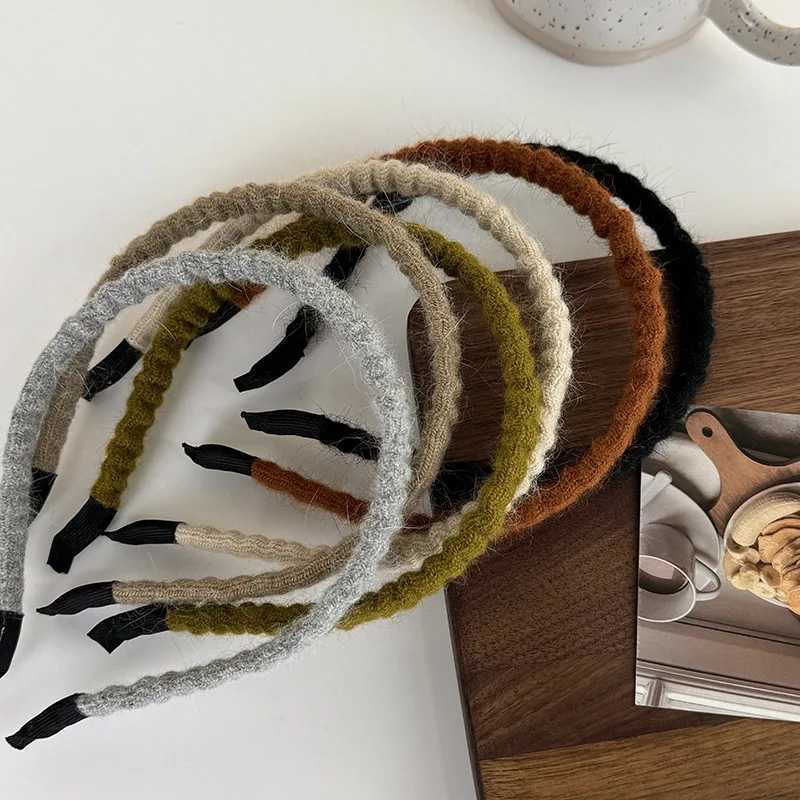 Retro Autumn Winter Wool Knitting Headbands Fashion Plush Elastic Hair Bands For Woman Girls Simple Sweet Temperament Hair Hoop V251022