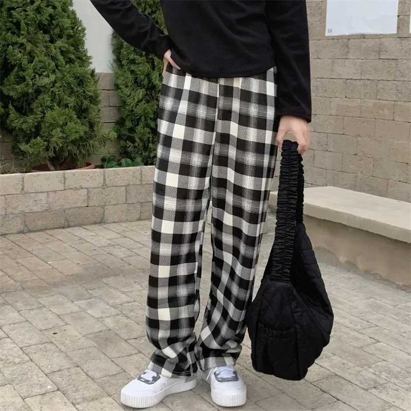 2025 Fashion Warm Plush Pants Cashmere Thick Plaid Ladies Winter Casual Loose Widelegged Pants Korean Streetwear StudentsT251022