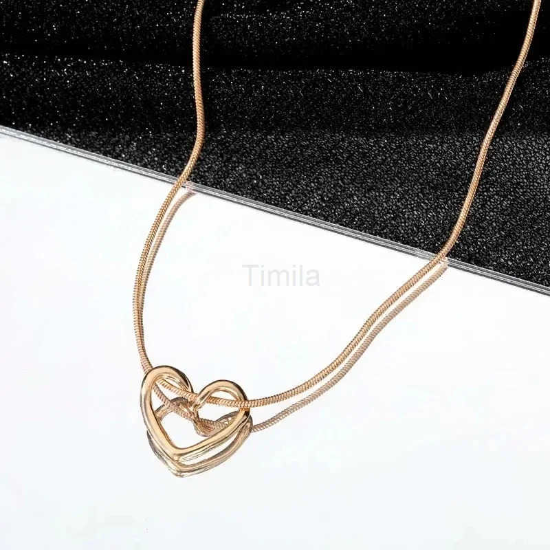 New Simple Hollow Love Heart Pendant Necklace for Women Fashion Creative Geometric Clavicle Chain Necklaces Party Jewelry Gift U251022