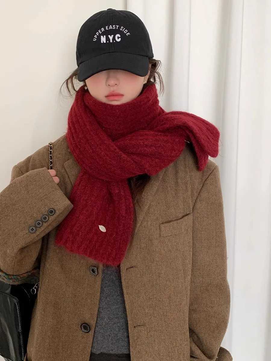 Red Wool Blend New Year Christmas Knitted Scarf For Women Autumn And Winter Thickened Warm Neck Scarf Versatile Pon J251022