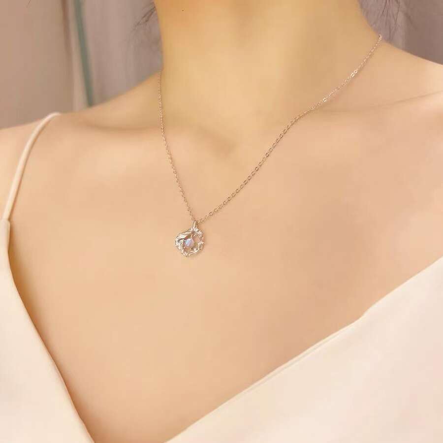 Necklace Designer luxury pendant necklace Blue Eucalyptus and Birds for Women men Ins Style Zircon inlay Copper plated with silver Festival vacation g