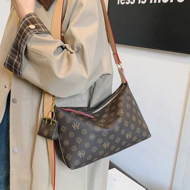 New Largecapacity Bag for Autumn and Winter Cmuting Tote Bag Highend Singleshoder Bag Wide Shoder Strap Crossbody Bag Y251022