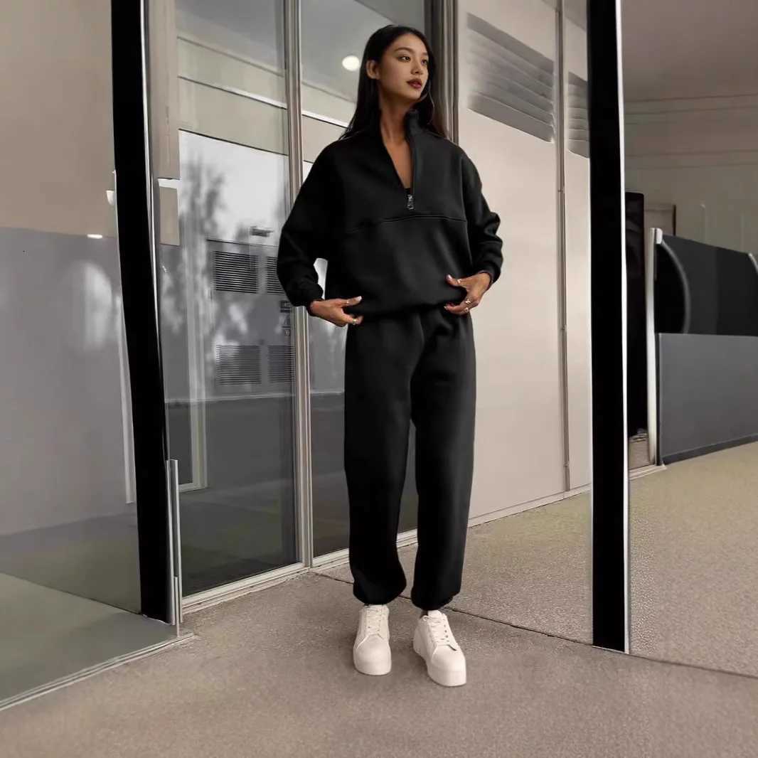 Women Casual Long Sleeve Sweatshirts and Trousers Fleece Two Piece Sets Suit Fashionable Versatile Autumn Winter Streetwear 2pcsT251022