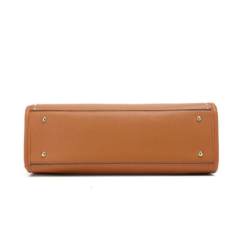 Men's Autumn/Winter New Single Shoulder Bag For Men, Europe And America Large Capacity Leisure Business Office Retro Versatile Light