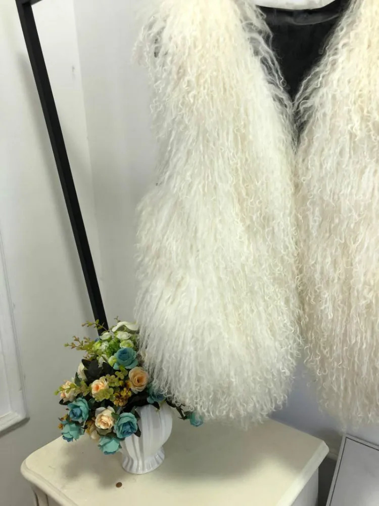 V neck Natural 100 Pure Mogolia Fur Vest Genuine Real Sheep Gilet Basic Match Short Drop Coat tsr855 251015