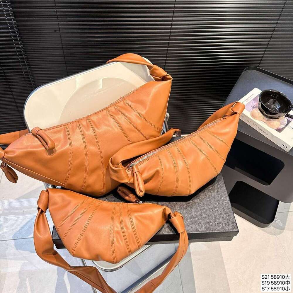Matte Internet New Celebrity Retro Versatile Elegant Large Capacity Tote Bag High-End Feel Shoulder Bag Crossbody Bag