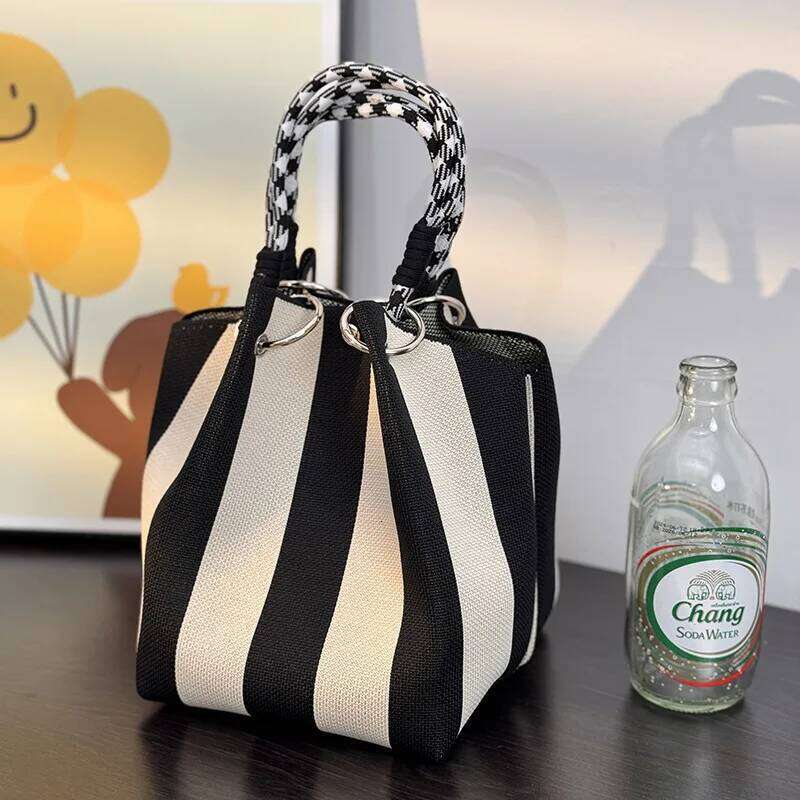 Niche Knitted Ring Top Handle Handmade Knitting Bucket Magnetic Buckle Handbag Women Fashion Totes Wrist Bag