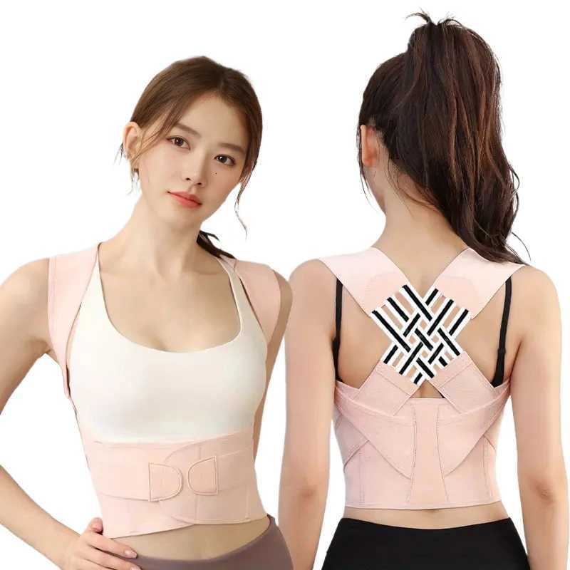 Posture Corrector for Women and Men Adjustable Shoulder Posture Brace Back Straightener Posture Used for Middle Upper Spine D2510221