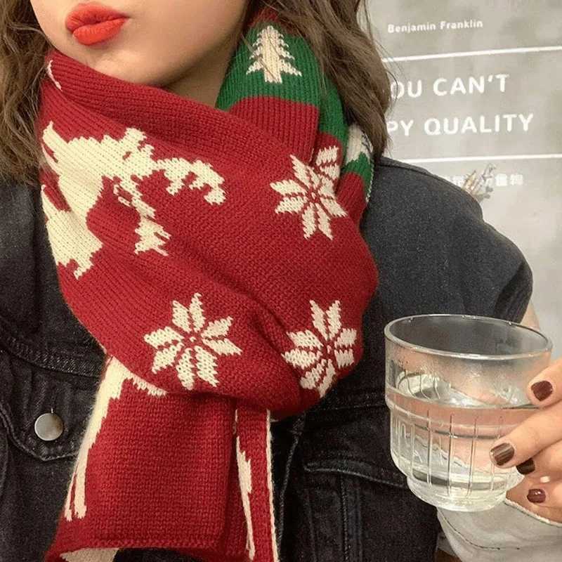 Christmas Scarf Unisex Winter Knitted Scarf Reindeer Christmas Theme Scarves Warm Scarf for Men and Women Christmas Deer Scarf J251022