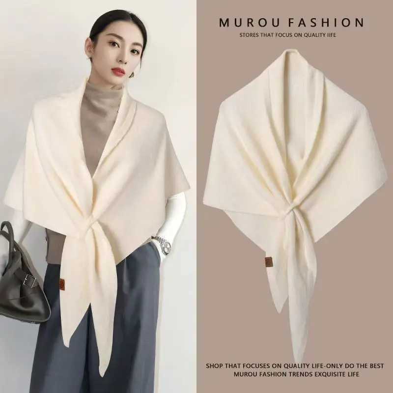 New Fashion Imitation Cashmere Women Scarves with Floral Pattern Solid Versatile Paired Wool Blend Knitted Triangle Shawl Female J251118