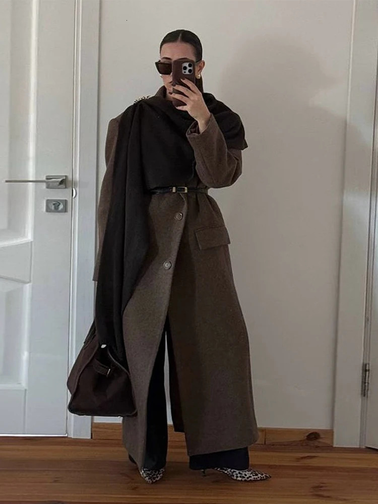 Brown Shoulder Pad Wool Women Overcoat Fashion Lapel Singlebreasted Long Sleeve Coat 2025 Autumn Lady Elegant Outwear 251016