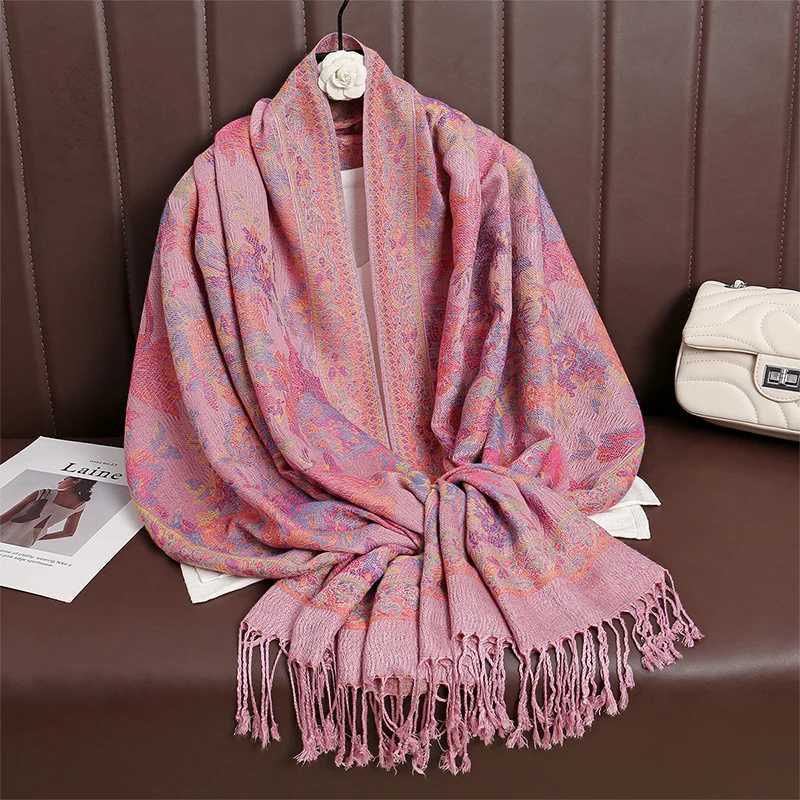 Women Paisley Scarf Cashmere Feeling Shawls Tassel Hijab Head Wraps Femme Winter Scarves Foulard Bufanda 2024 J251118