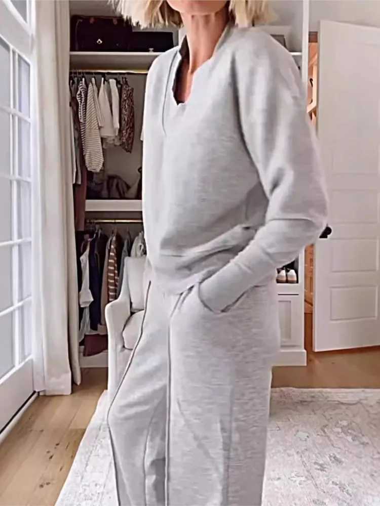 Casual Loose Sweatshirtpants Two Piece Sets Women Fashion Vneck Pullover Sweatshirts Outfits Autumn Winter Wide Leg Pants SuitT251022