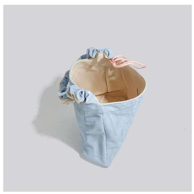 Niche Design Tote High-End Light Large For Women 2025 New Korean Version Simple Shoulder Crossbody Drawstring Bag