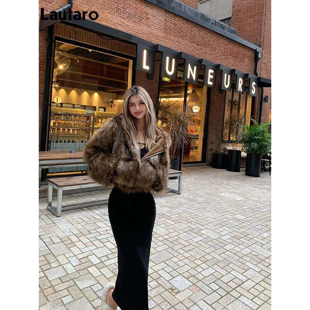 Lautaro Autumn Winter Chic Short Soft Thick Warm Hairy Shaggy Faux Fur Coat Women with Hood Zipper Fluffy Jacket 2024