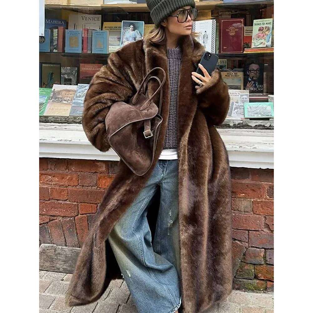 Fashion Mixed Color Lapel Collar Woman Long Coat Elegant Full Sleeve Loose Overcoat New Winter Lady High Street Faux Fur Jacket